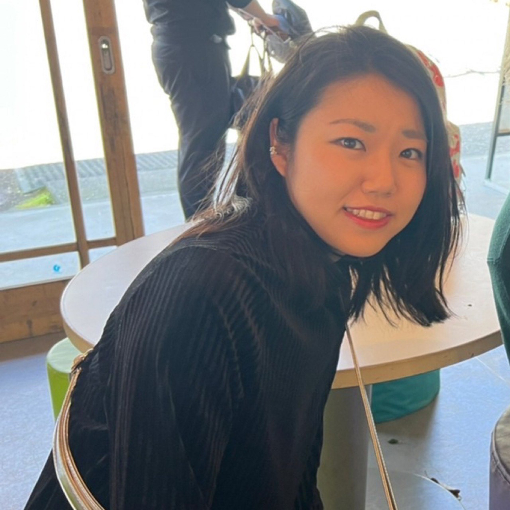 影山　萌子